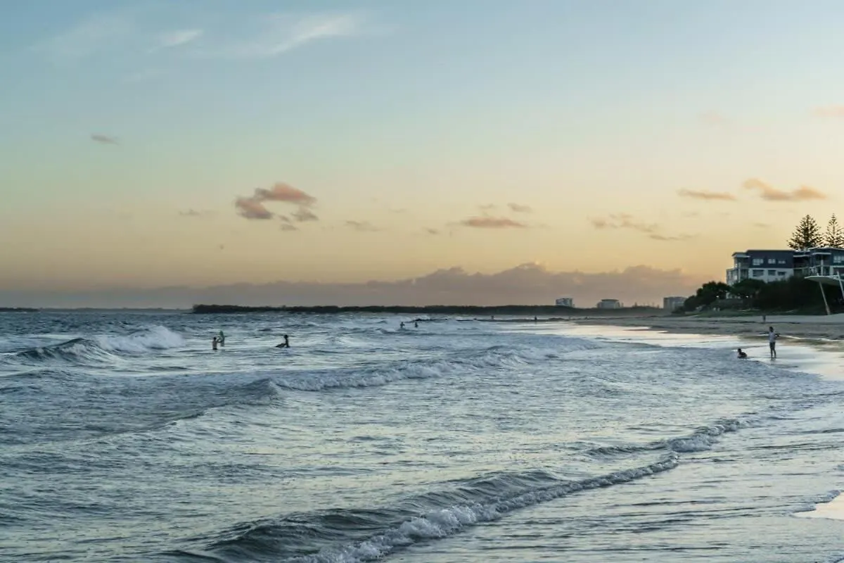 Charming Coastal Cottage Caloundra