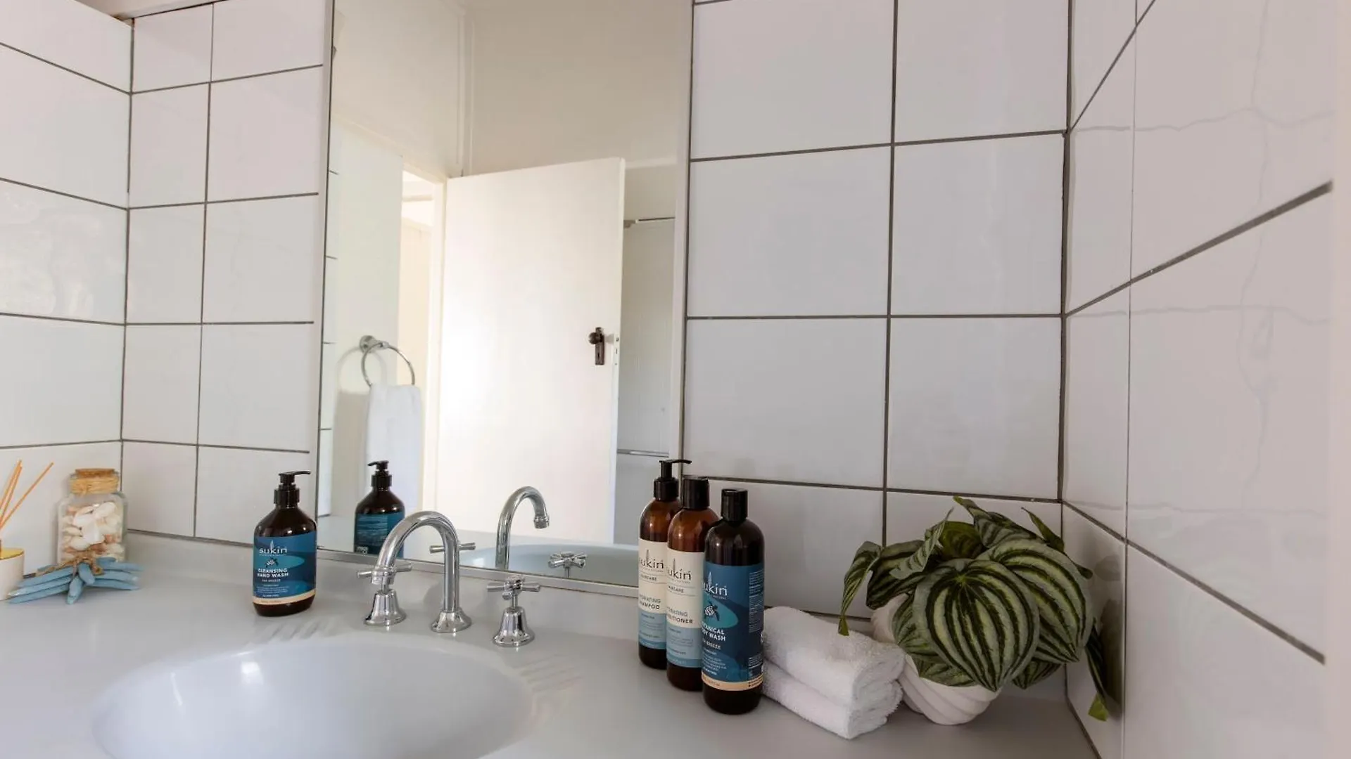 Charming Coastal Cottage Caloundra Holiday home