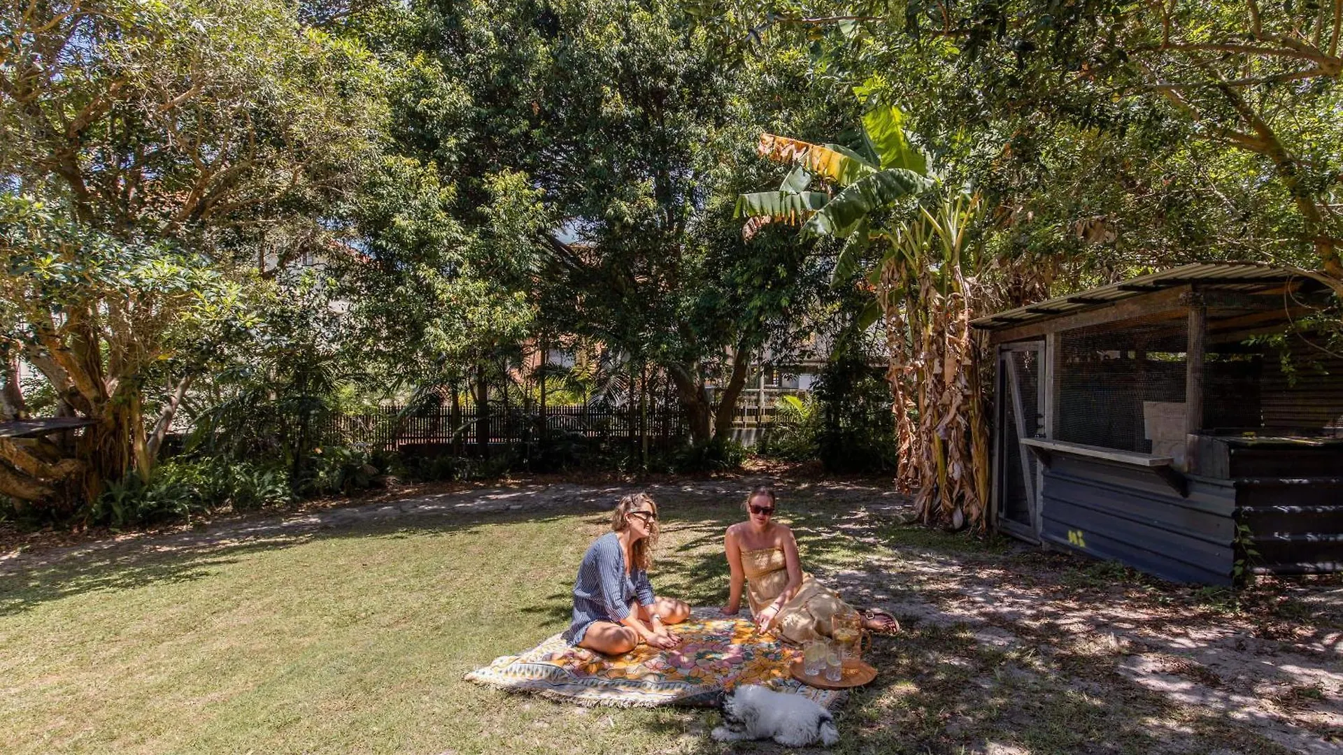 Charming Coastal Cottage Caloundra Australia